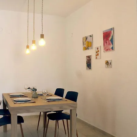 4 Bedroom Néa Fókaia