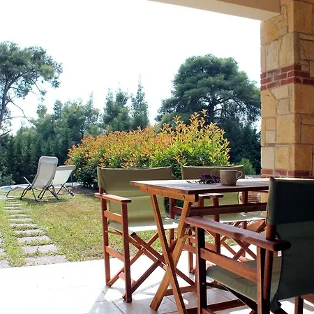 4 Bedroom With Pool And Garden Villa