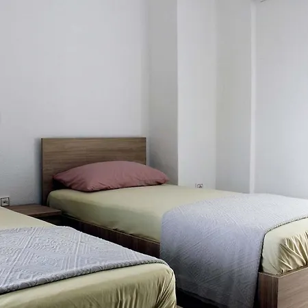 4 Bedroom Vilă *