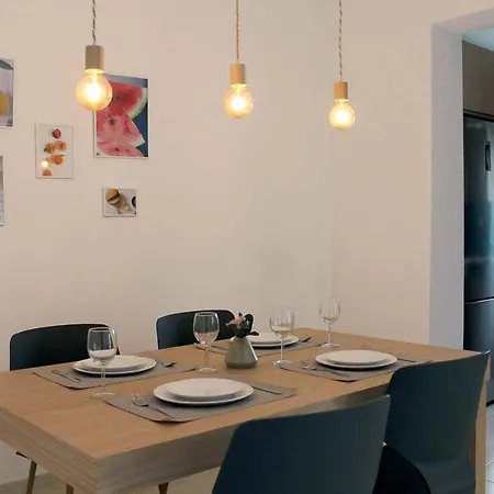 4 Bedroom * Néa Fókaia