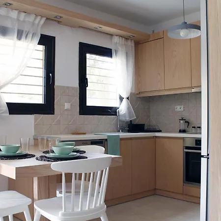 Villa 4 Bedroom With Pool And Garden Nea Fokea