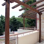4 Bedroom *