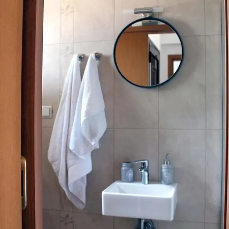 4 Bedroom * Néa Fókaia