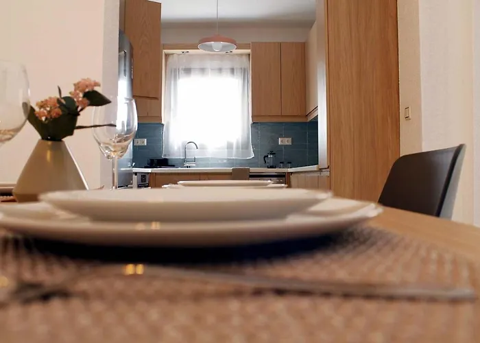 4 Bedroom * Néa Fókaia