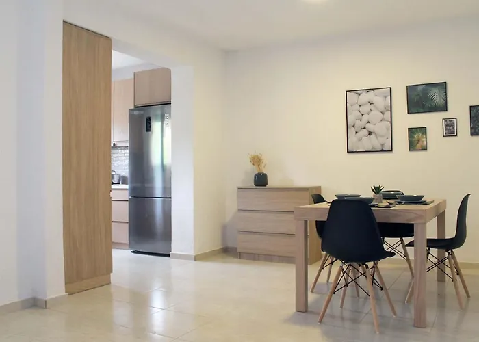 4 Bedroom * Néa Fókaia