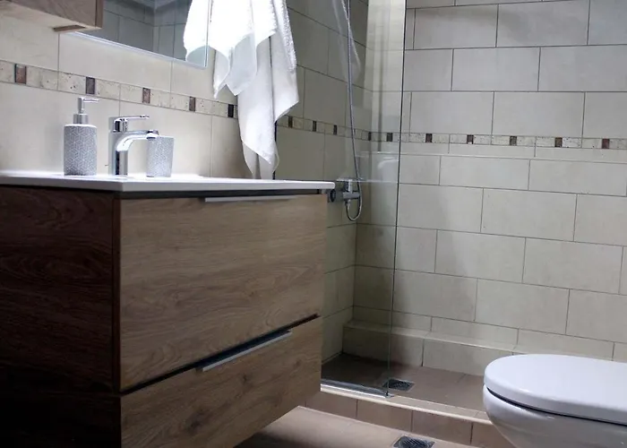 4 Bedroom Néa Fókaia